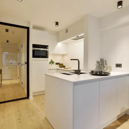 Trendy En Modern Ostendia Apartman